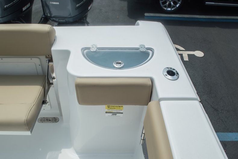 Thumbnail 20 for New 2015 Sportsman Open 252 Center Console boat for sale in Miami, FL