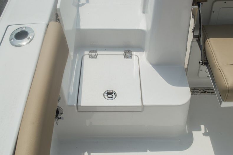 Thumbnail 36 for New 2015 Sportsman Open 252 Center Console boat for sale in Miami, FL