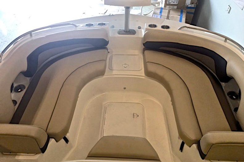 Thumbnail 6 for New 2017 Hurricane CC19 Center Console boat for sale in Miami, FL