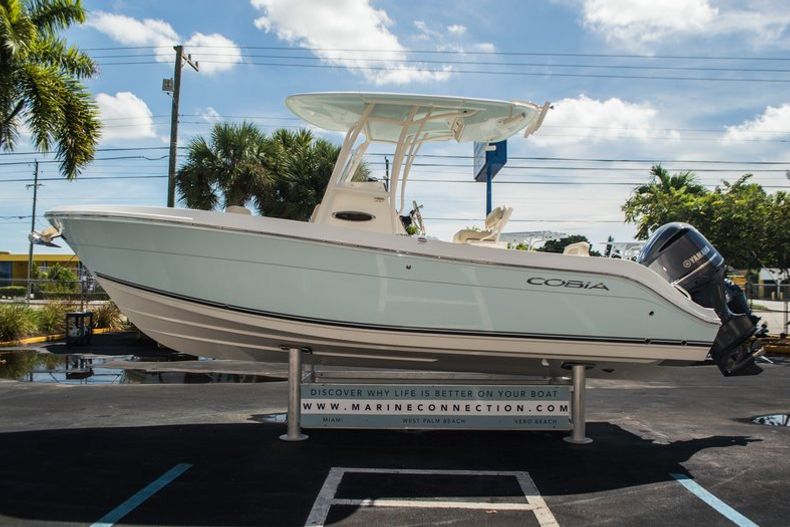 Thumbnail 4 for New 2016 Cobia 237 Center Console boat for sale in Vero Beach, FL
