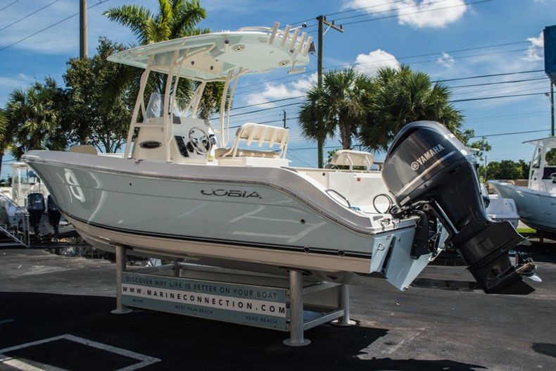 Thumbnail 5 for New 2016 Cobia 237 Center Console boat for sale in Vero Beach, FL