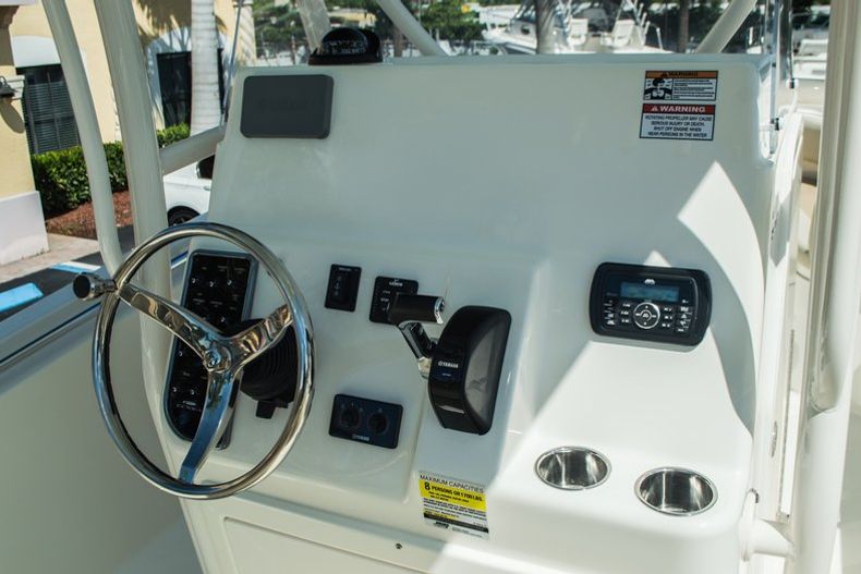 Thumbnail 26 for New 2016 Cobia 237 Center Console boat for sale in Vero Beach, FL