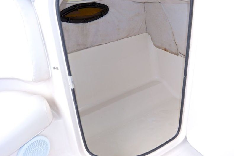 Thumbnail 31 for Used 2002 Hurricane SunDeck SD 237 OB boat for sale in West Palm Beach, FL