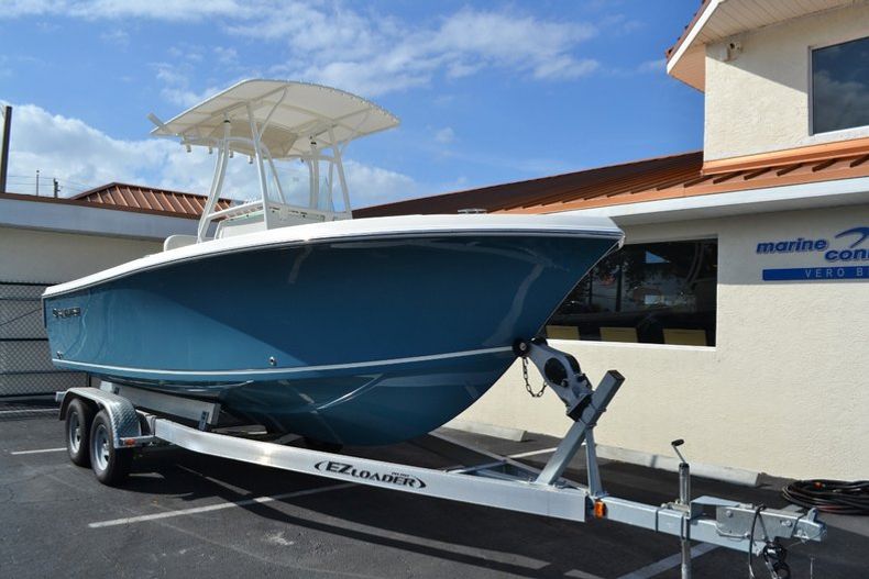 Thumbnail 1 for New 2015 Sailfish 220 CC Center Console boat for sale in Miami, FL