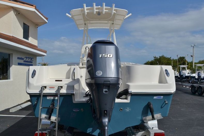 Thumbnail 5 for New 2015 Sailfish 220 CC Center Console boat for sale in Miami, FL