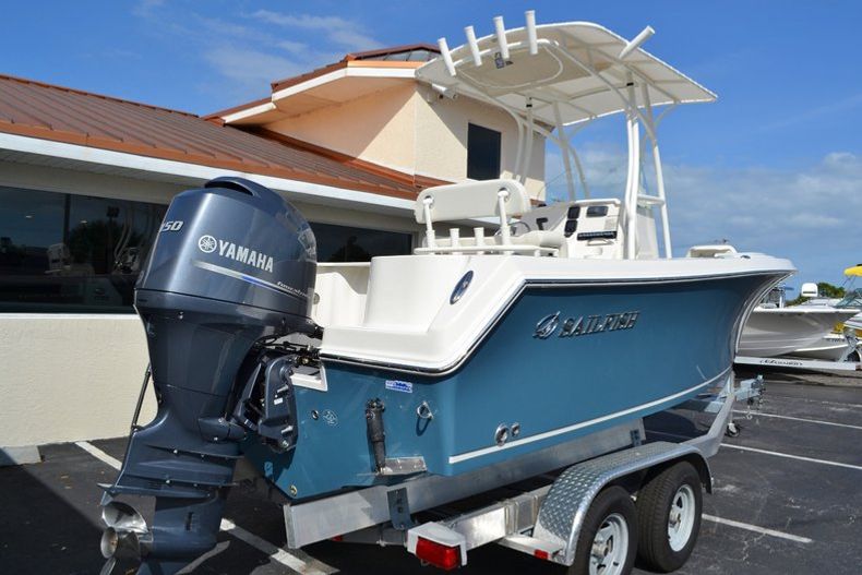 Thumbnail 6 for New 2015 Sailfish 220 CC Center Console boat for sale in Miami, FL