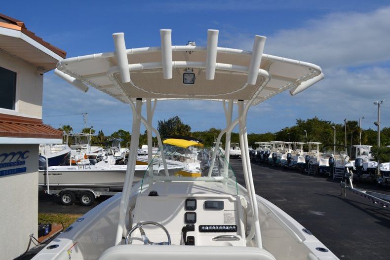 Thumbnail 13 for New 2015 Sailfish 220 CC Center Console boat for sale in Miami, FL