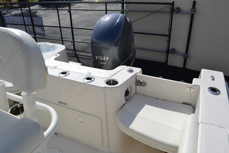 Thumbnail 24 for New 2015 Sailfish 220 CC Center Console boat for sale in Miami, FL