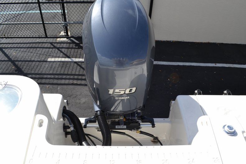 Thumbnail 25 for New 2015 Sailfish 220 CC Center Console boat for sale in Miami, FL
