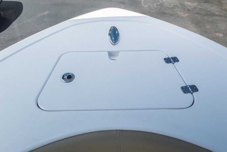 Thumbnail 16 for Used 2014 Sportsman Heritage 211 Center Console boat for sale in West Palm Beach, FL