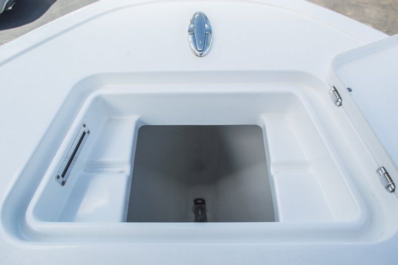 Thumbnail 17 for Used 2014 Sportsman Heritage 211 Center Console boat for sale in West Palm Beach, FL