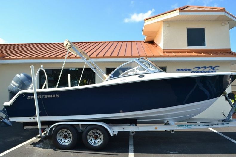 Thumbnail 7 for New 2014 Sportsman Discovery 210 Dual Console boat for sale in West Palm Beach, FL