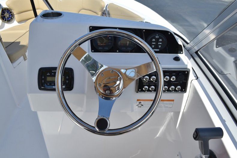 Thumbnail 10 for New 2014 Sportsman Discovery 210 Dual Console boat for sale in West Palm Beach, FL