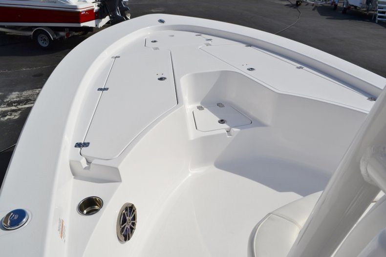 Thumbnail 11 for New 2015 Sportsman Masters 247 Bay Boat boat for sale in West Palm Beach, FL