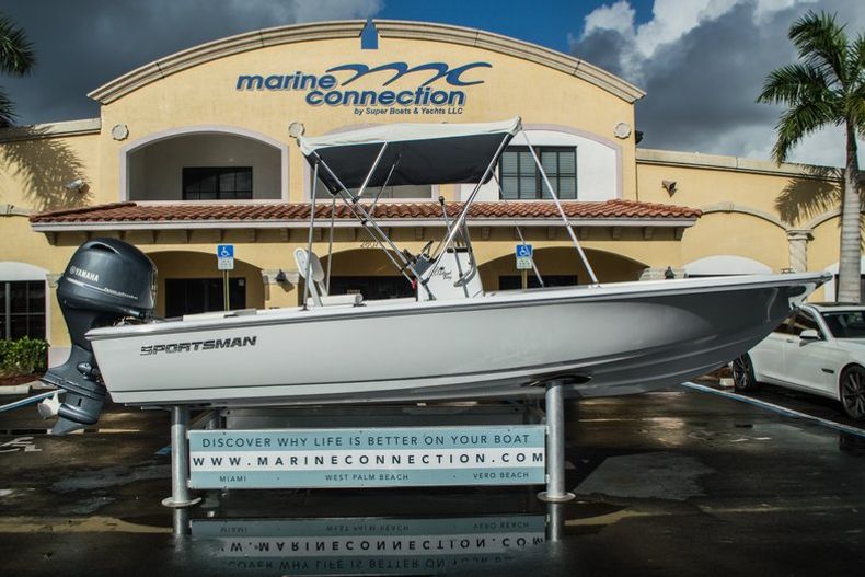 Thumbnail 8 for New 2016 Sportsman 20 Island Bay boat for sale in West Palm Beach, FL