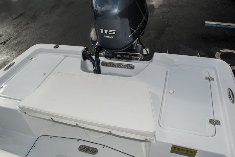 Thumbnail 27 for New 2016 Sportsman 20 Island Bay boat for sale in West Palm Beach, FL