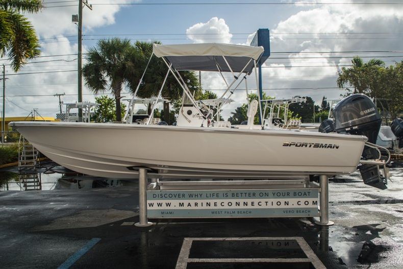 Thumbnail 4 for New 2016 Sportsman 20 Island Bay boat for sale in West Palm Beach, FL