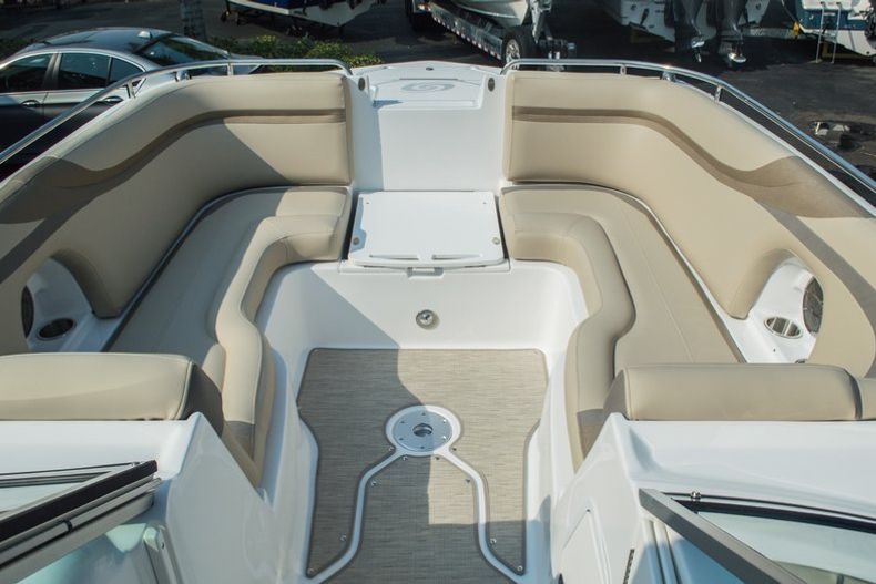 Thumbnail 15 for New 2015 Hurricane SunDeck SD 2486 OB boat for sale in West Palm Beach, FL