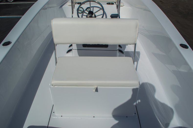 Thumbnail 31 for New 2016 Sportsman 19 Island Reef boat for sale in West Palm Beach, FL