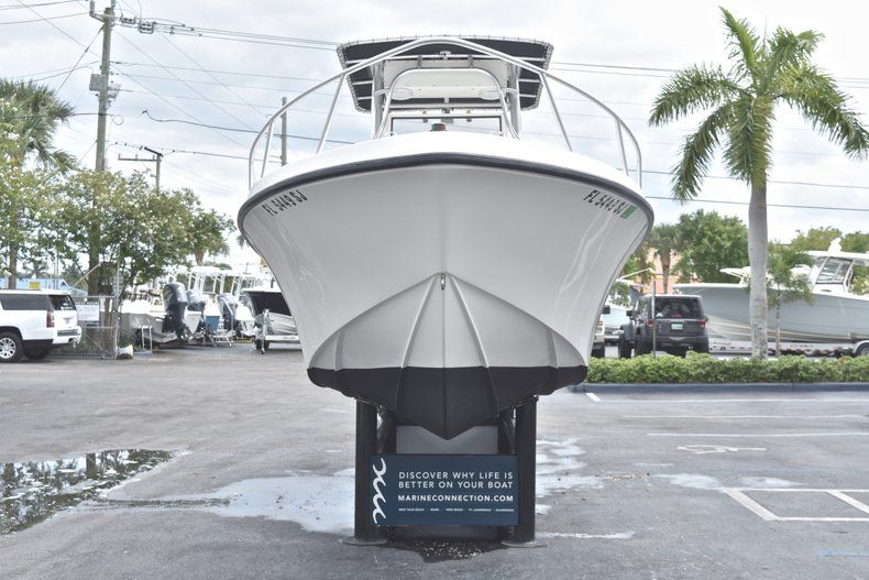 Thumbnail 2 for Used 1998 Mako 232 Center Console boat for sale in West Palm Beach, FL