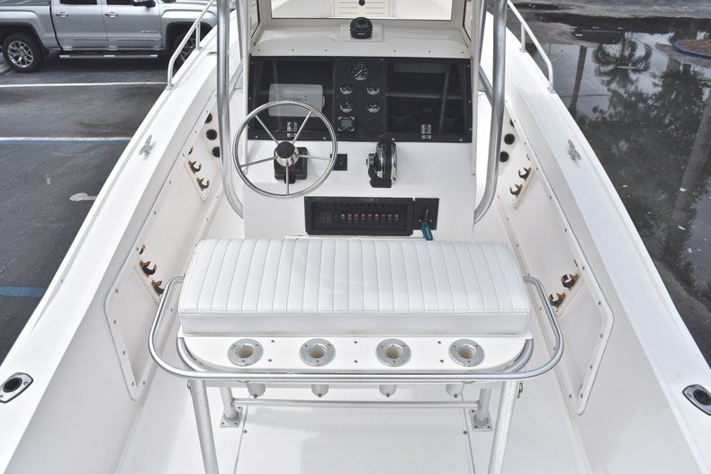 Thumbnail 17 for Used 1998 Mako 232 Center Console boat for sale in West Palm Beach, FL