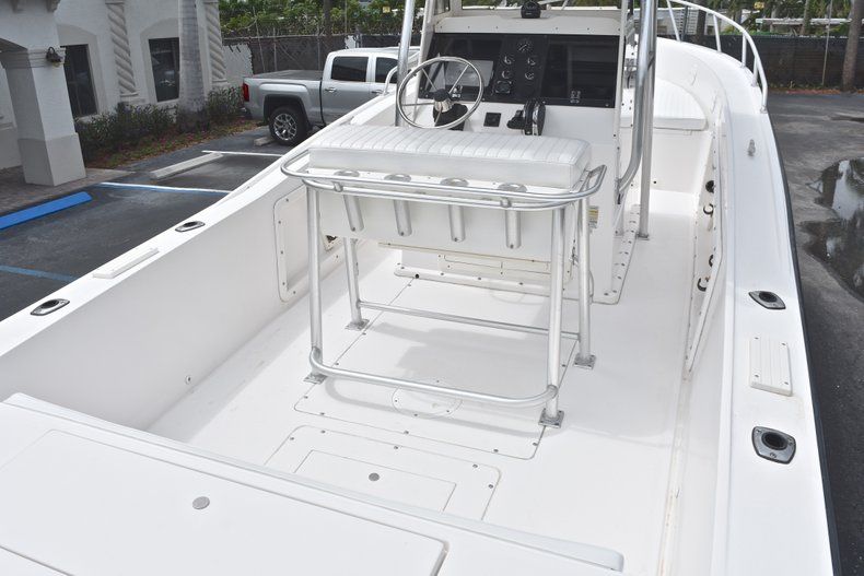 Thumbnail 9 for Used 1998 Mako 232 Center Console boat for sale in West Palm Beach, FL