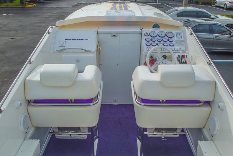 Thumbnail 20 for Used 2001 Sonic 31 SS boat for sale in West Palm Beach, FL