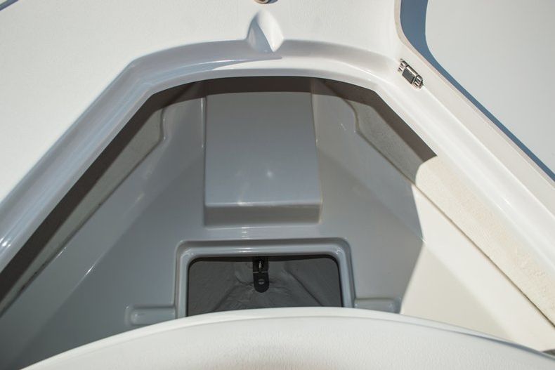 Thumbnail 14 for New 2015 Sportsman Heritage 231 Center Console boat for sale in Miami, FL