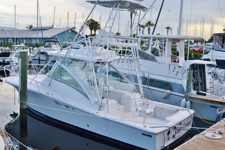 Thumbnail 40 for Used 2001 LUHRS 320 boat for sale in Vero Beach, FL