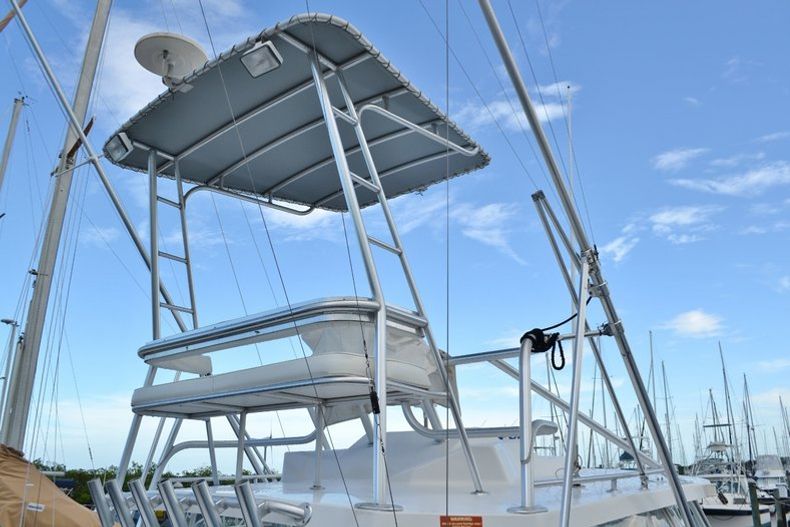 Thumbnail 6 for Used 2001 LUHRS 320 boat for sale in Vero Beach, FL