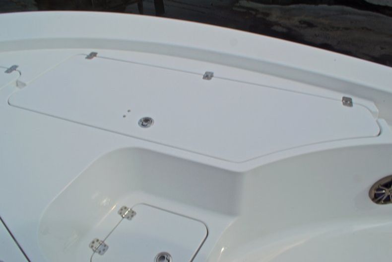 Thumbnail 58 for New 2015 Sportsman Masters 247 Bay Boat boat for sale in West Palm Beach, FL