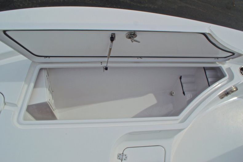 Thumbnail 59 for New 2015 Sportsman Masters 247 Bay Boat boat for sale in West Palm Beach, FL