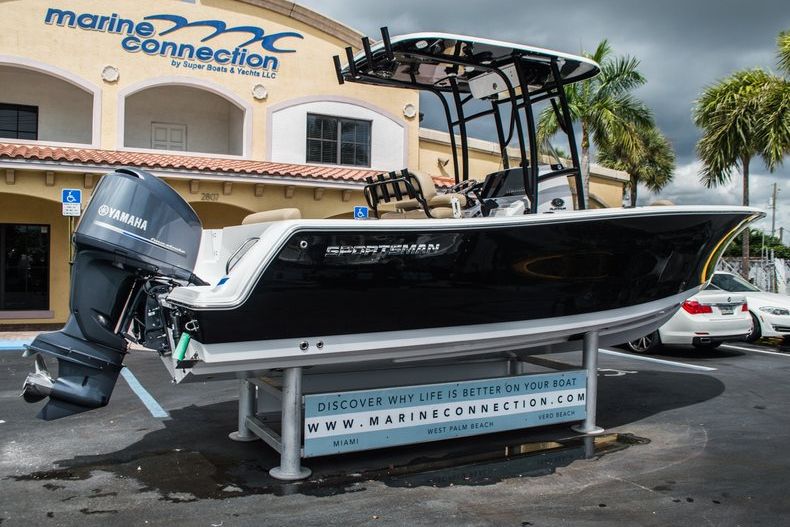 Thumbnail 7 for New 2016 Sportsman Open 232 Center Console boat for sale in Miami, FL