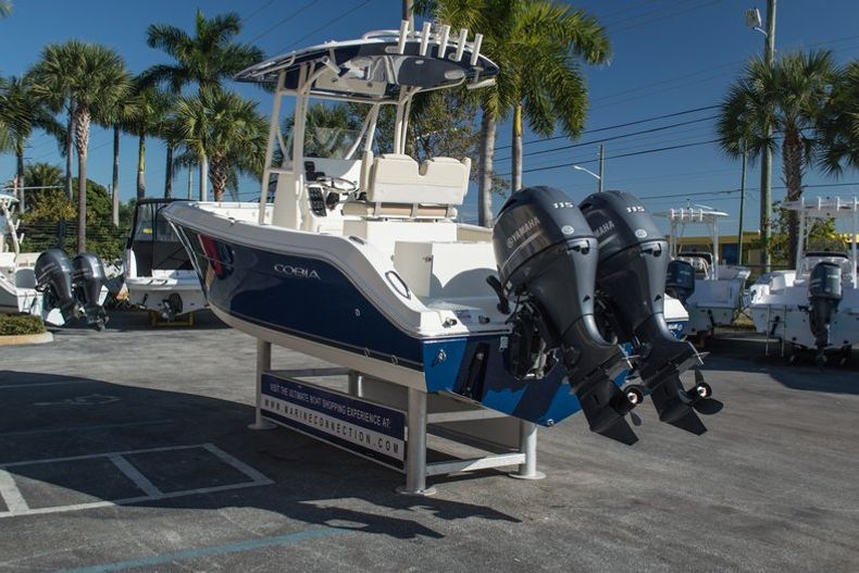Thumbnail 8 for New 2015 Cobia 237 Center Console boat for sale in West Palm Beach, FL