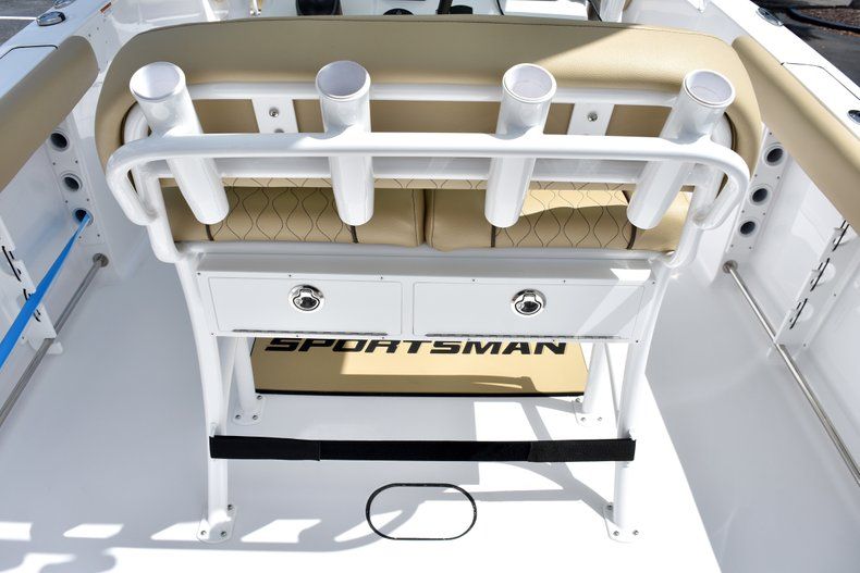 Thumbnail 20 for New 2019 Sportsman Open 232 Center Console boat for sale in West Palm Beach, FL