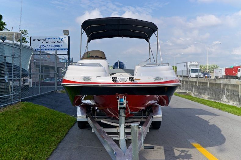 Thumbnail 5 for Used 2014 Starcraft 2009 Deck Boat boat for sale in Miami, FL