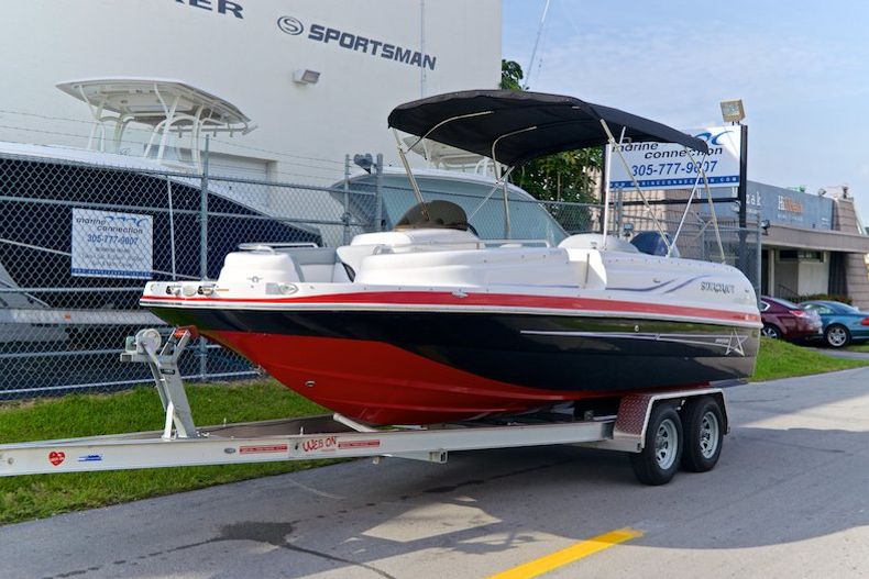 Thumbnail 6 for Used 2014 Starcraft 2009 Deck Boat boat for sale in Miami, FL