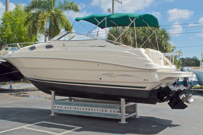 Thumbnail 6 for Used 2002 Monterey 262 Cruiser boat for sale in West Palm Beach, FL