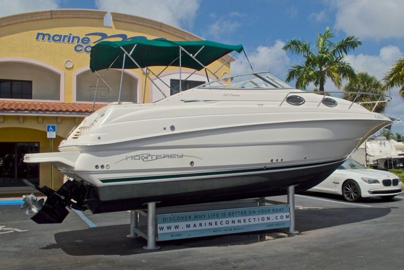 Thumbnail 8 for Used 2002 Monterey 262 Cruiser boat for sale in West Palm Beach, FL