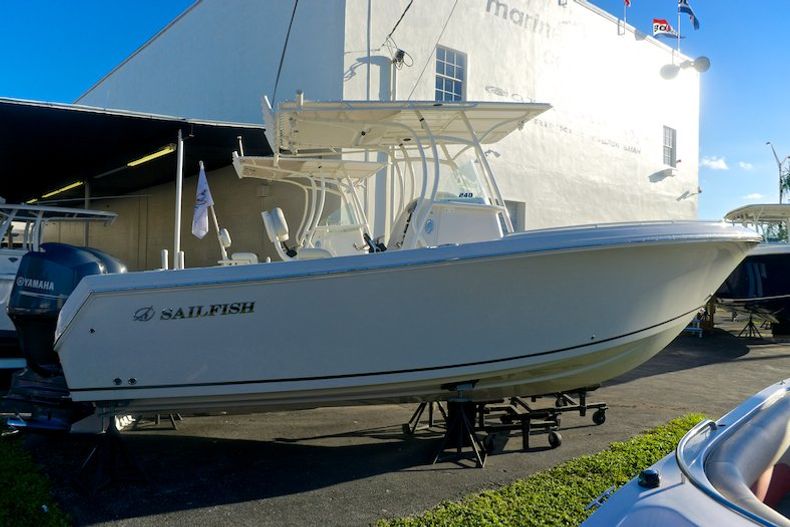 New 2014 Sailfish 240 CC Center Console boat for sale in Miami, FL