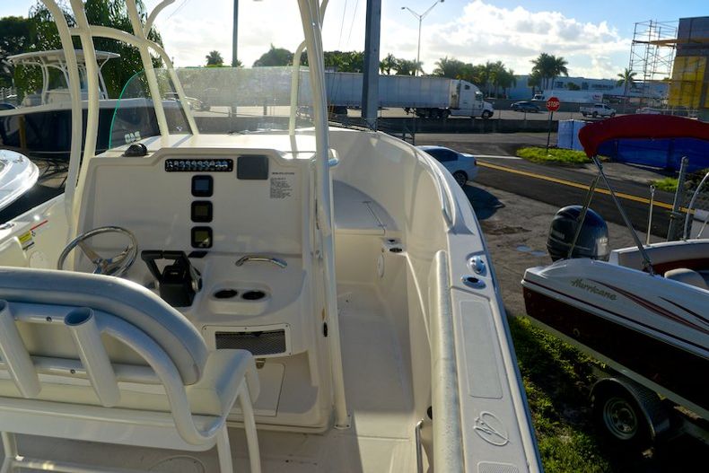 Thumbnail 10 for New 2014 Sailfish 240 CC Center Console boat for sale in Miami, FL