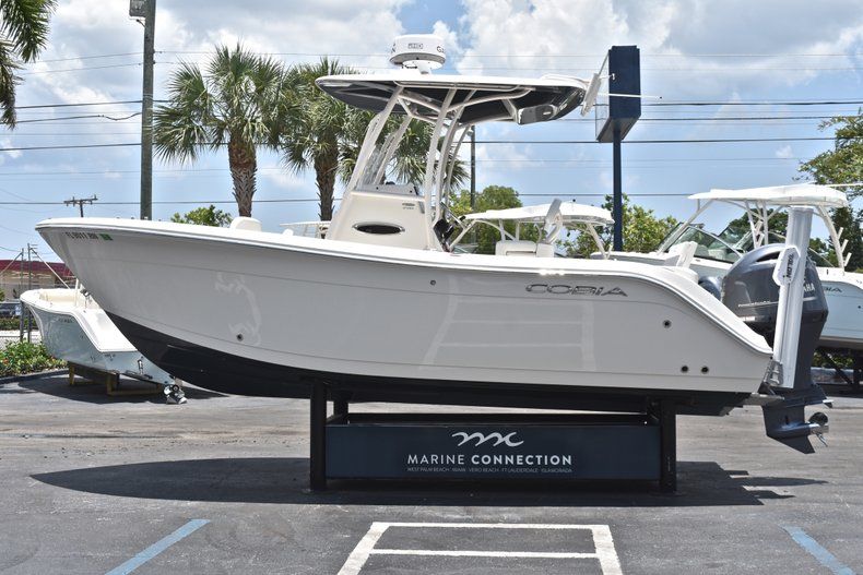 Thumbnail 5 for Used 2018 Cobia 220 Center Console boat for sale in West Palm Beach, FL
