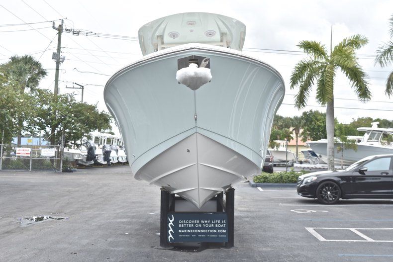 Thumbnail 2 for New 2018 Cobia 277 Center Console boat for sale in Fort Lauderdale, FL