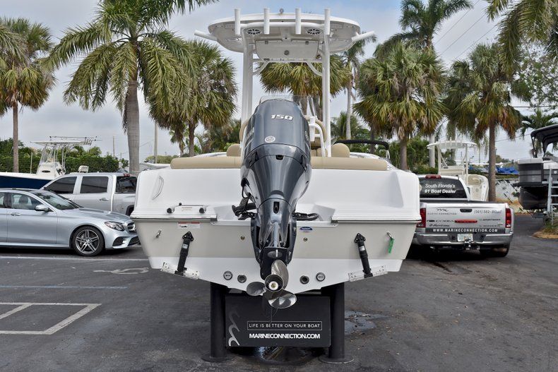 Thumbnail 6 for New 2018 Sportsman Heritage 211 Center Console boat for sale in Miami, FL