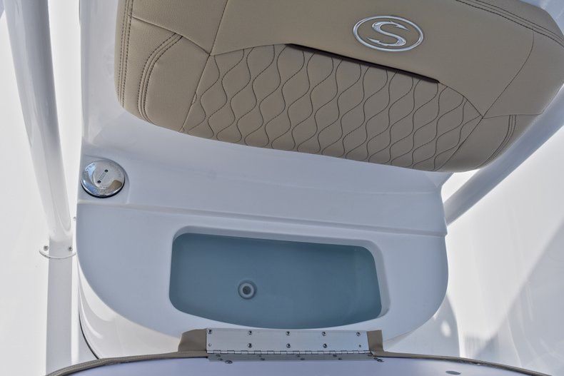 Thumbnail 40 for New 2018 Sportsman Heritage 211 Center Console boat for sale in Miami, FL