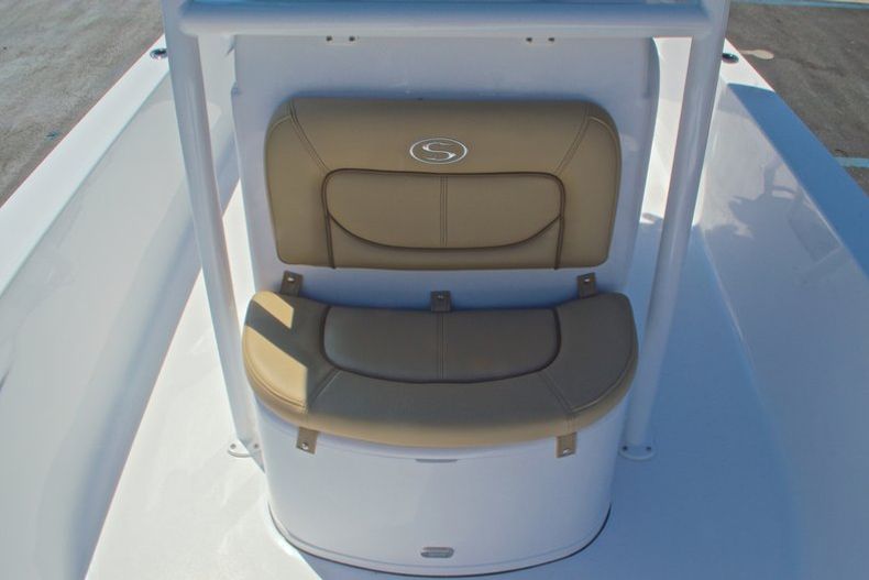 Thumbnail 41 for New 2016 Sportsman Masters 247 Bay Boat boat for sale in West Palm Beach, FL