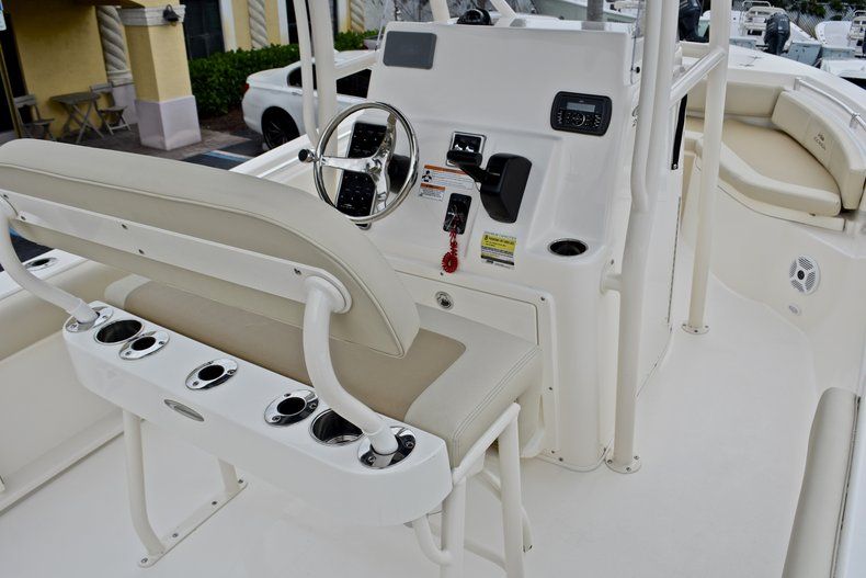 Thumbnail 9 for New 2017 Cobia 201 Center Console boat for sale in Fort Lauderdale, FL