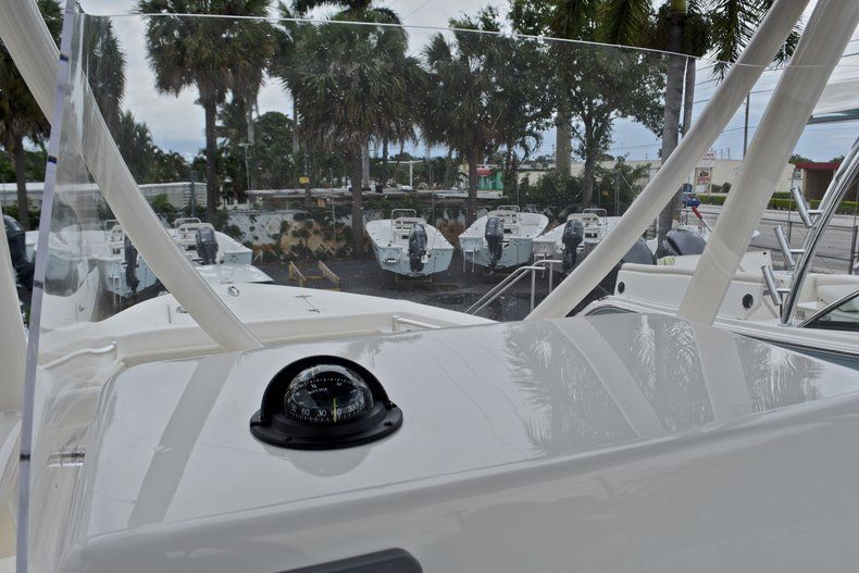 Thumbnail 26 for New 2017 Cobia 201 Center Console boat for sale in Fort Lauderdale, FL