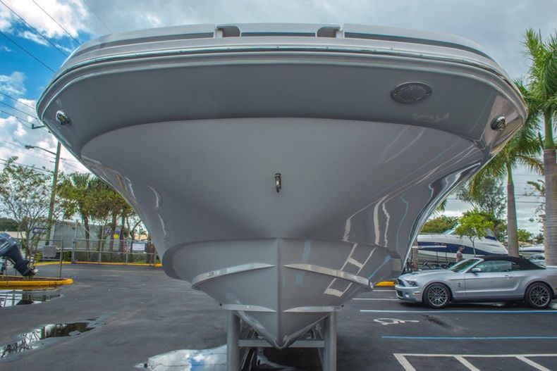 Thumbnail 11 for New 2016 Hurricane SunDeck SD 2690 OB boat for sale in West Palm Beach, FL
