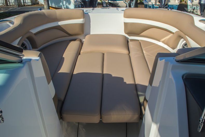 Thumbnail 55 for New 2016 Hurricane SunDeck SD 2690 OB boat for sale in West Palm Beach, FL
